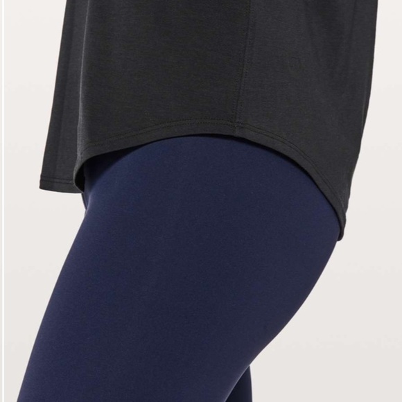 Lululemon Love Tank Pleated in Black Sz 6 EUC 89 - Picture 10 of 11